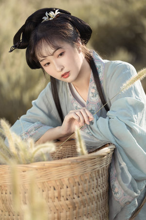 嫩模