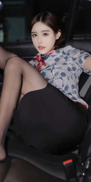 美少女裸交 相关