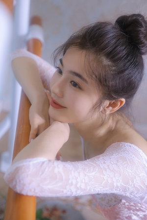 动漫美女被灌醉扒开屁股捅